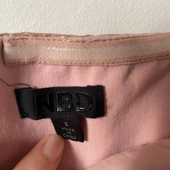 NBD Revolve Rianne Off Shoulder Puff Sleeve Mini Dress Mauve Sz S - Picture 9 of 10